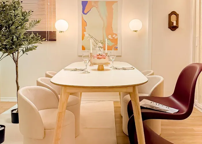 Heart Of Gangnam,garosu-gil, 10minute Walk From Sinsa Station Appartement