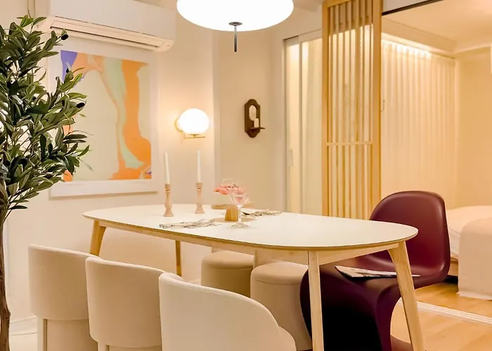 Appartement Heart Of Gangnam,garosu-gil, 10minute Walk From Sinsa Station *