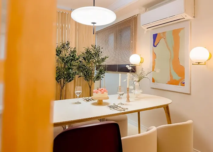 Appartement Heart Of Gangnam,garosu-gil, 10minute Walk From Sinsa Station *